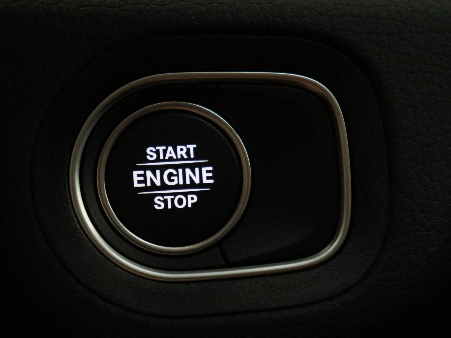 Mercedes-Benz-GLE-image-20