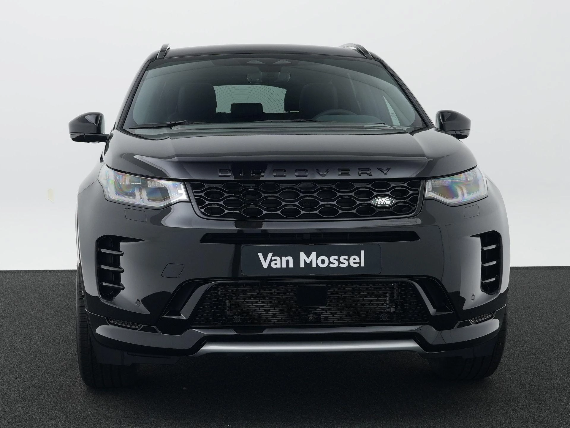 Land Rover-Discovery Sport-image-2