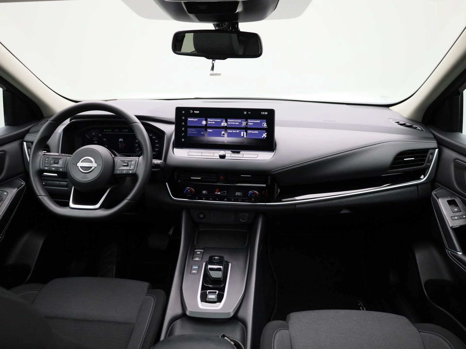 Nissan-QASHQAI-image-32