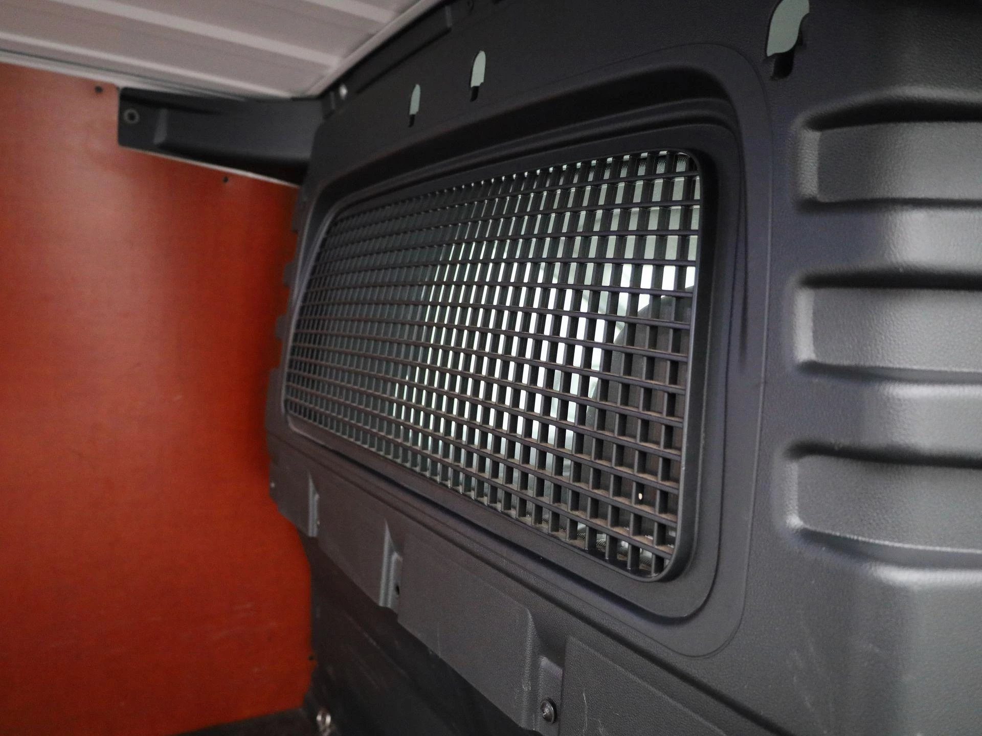 Volkswagen-Caddy-image-33