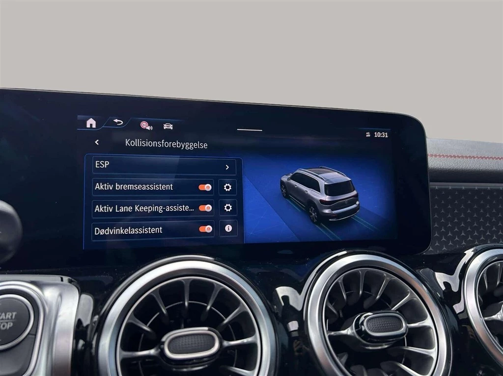 Mercedes-Benz-EQB-image-17