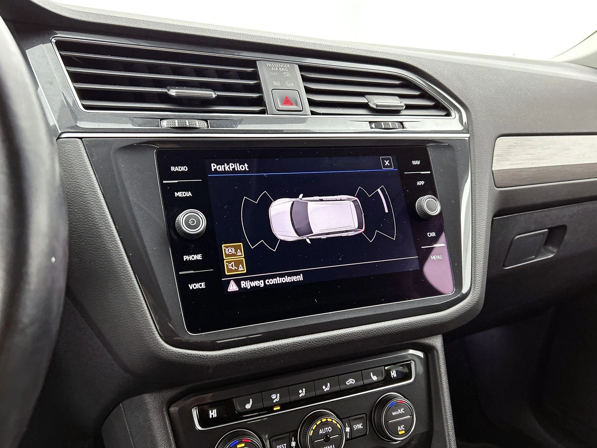 Volkswagen-Tiguan Allspace-image-14