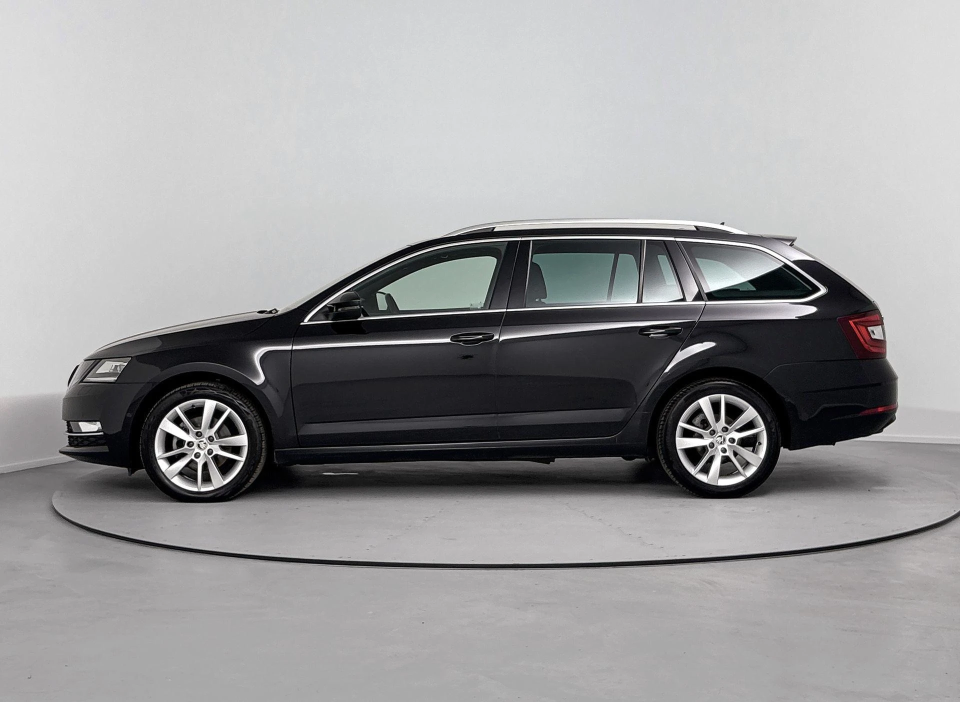 Škoda-Octavia-image-1