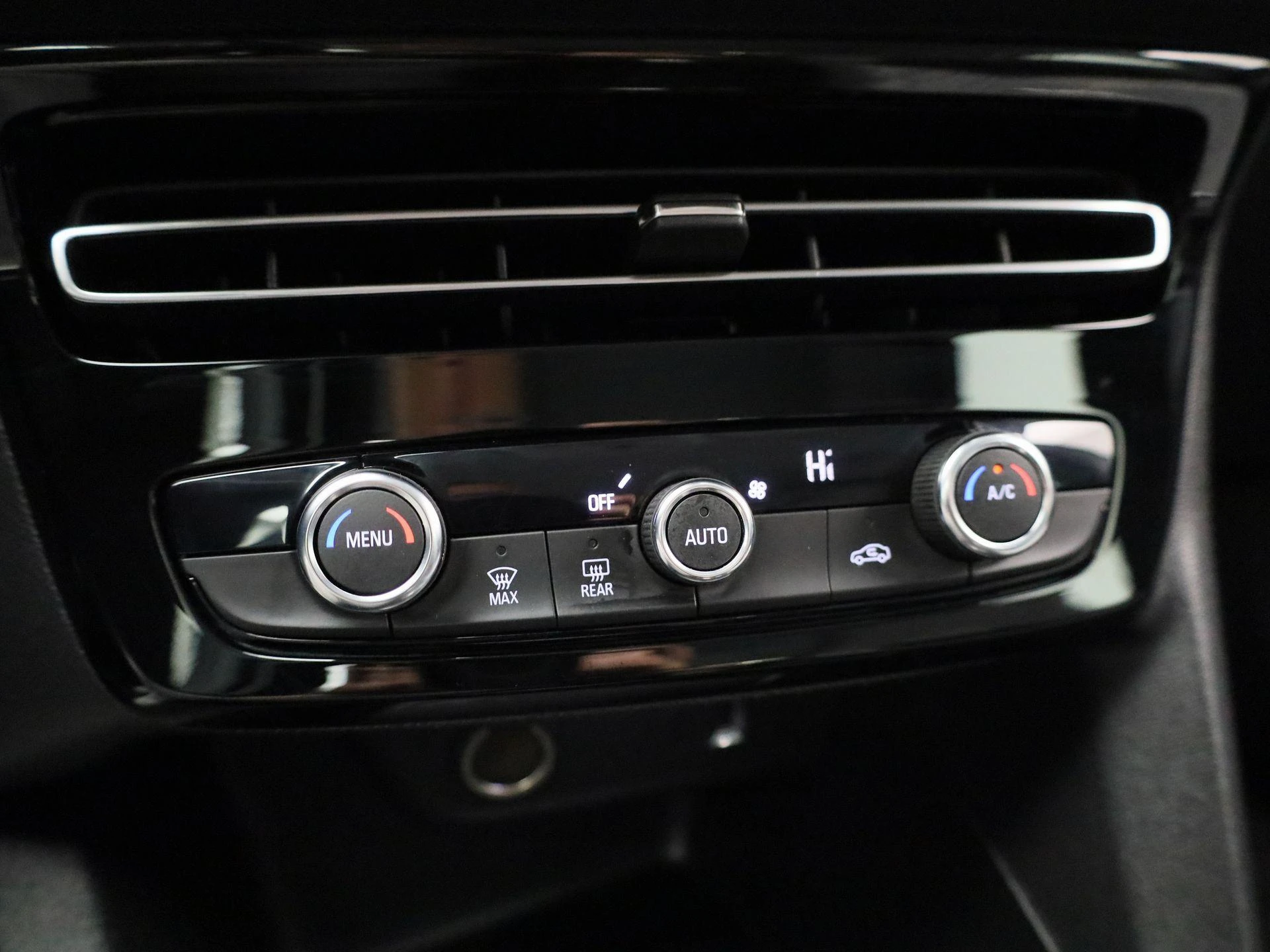 Opel-Mokka-e-image-22