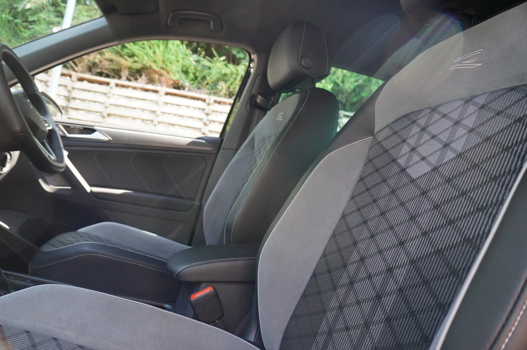 Volkswagen-Tiguan-image-9
