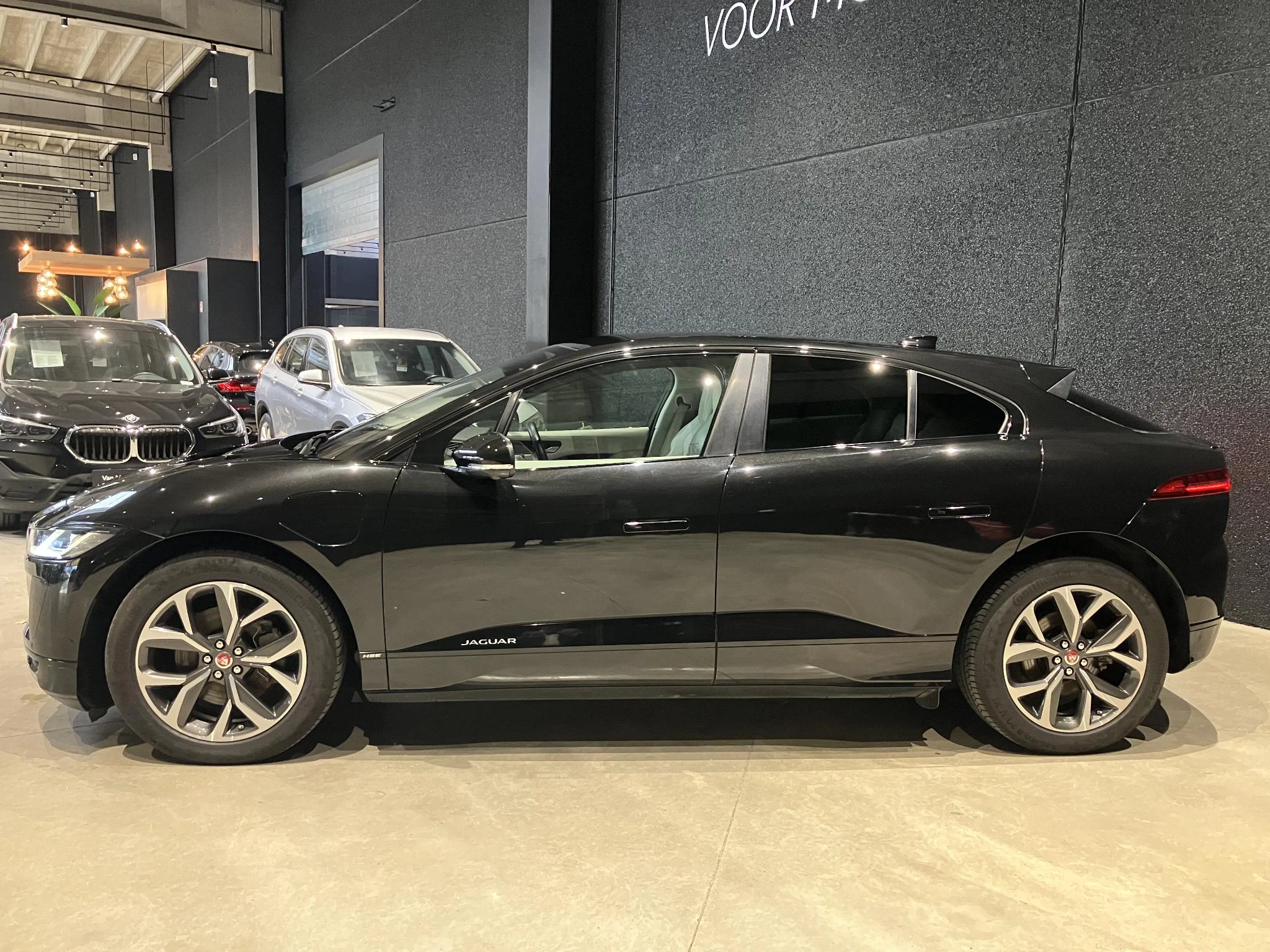 Jaguar-I-PACE-image-1