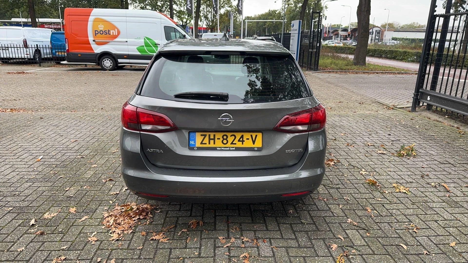 Opel-Astra-image-2