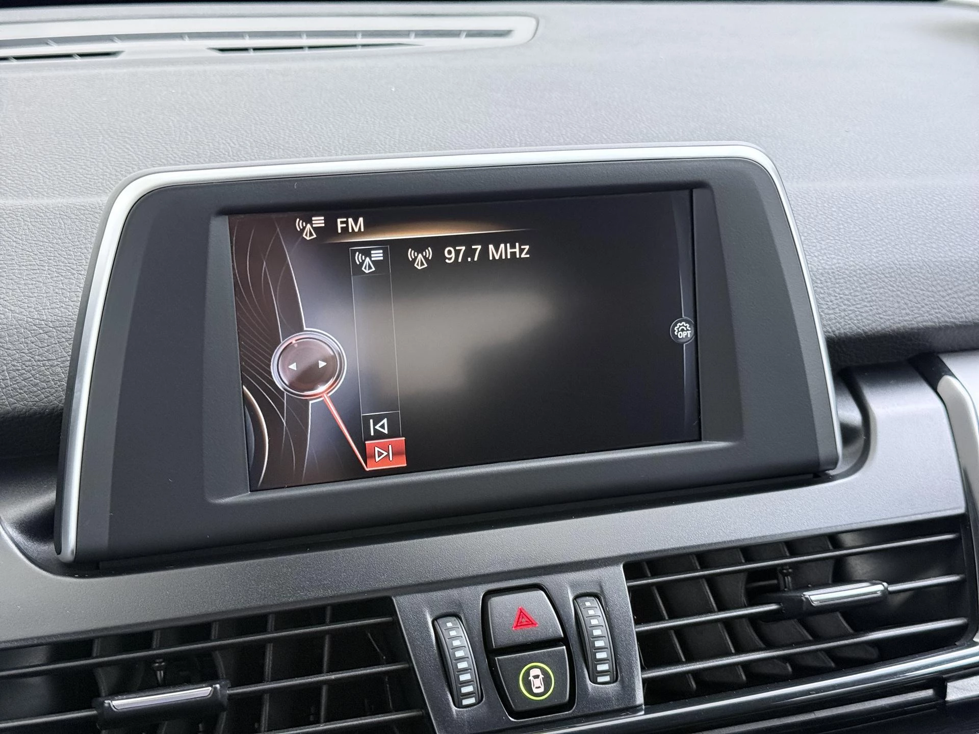 BMW-2 Serie-image-12