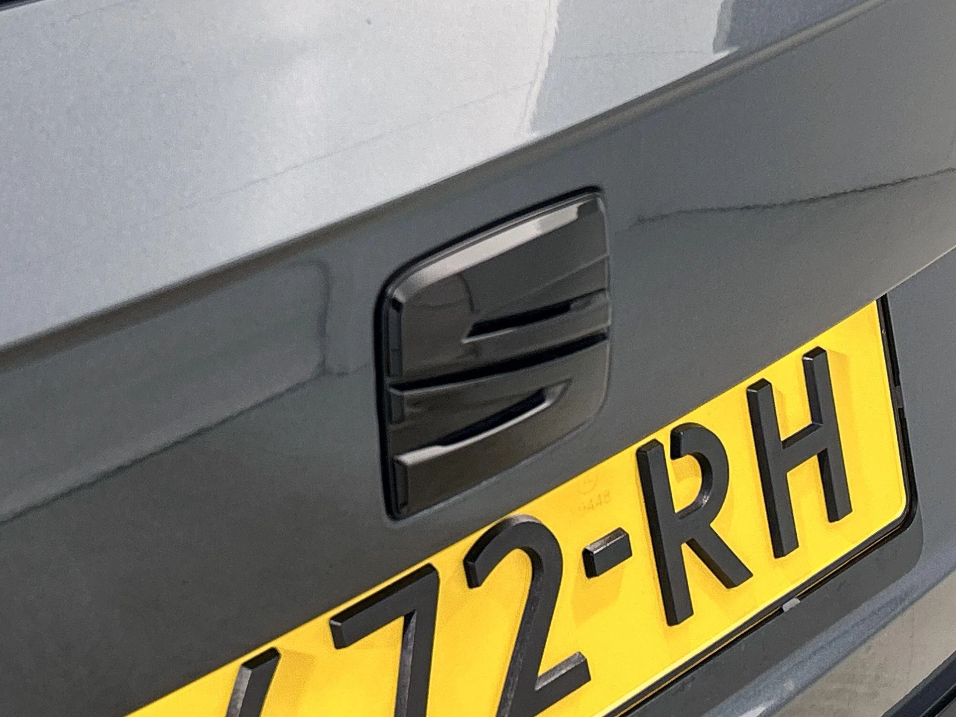 SEAT-Arona-image-15