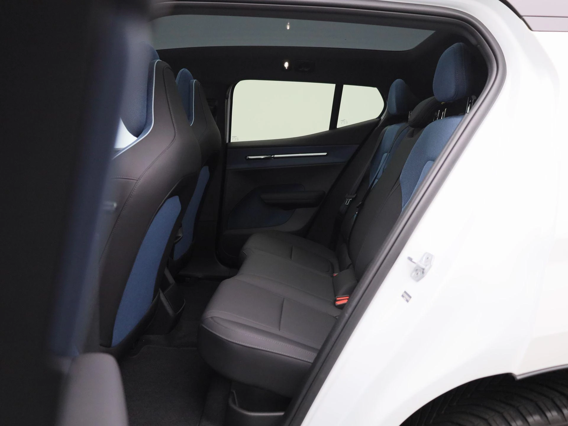 Volvo-EX30-image-10
