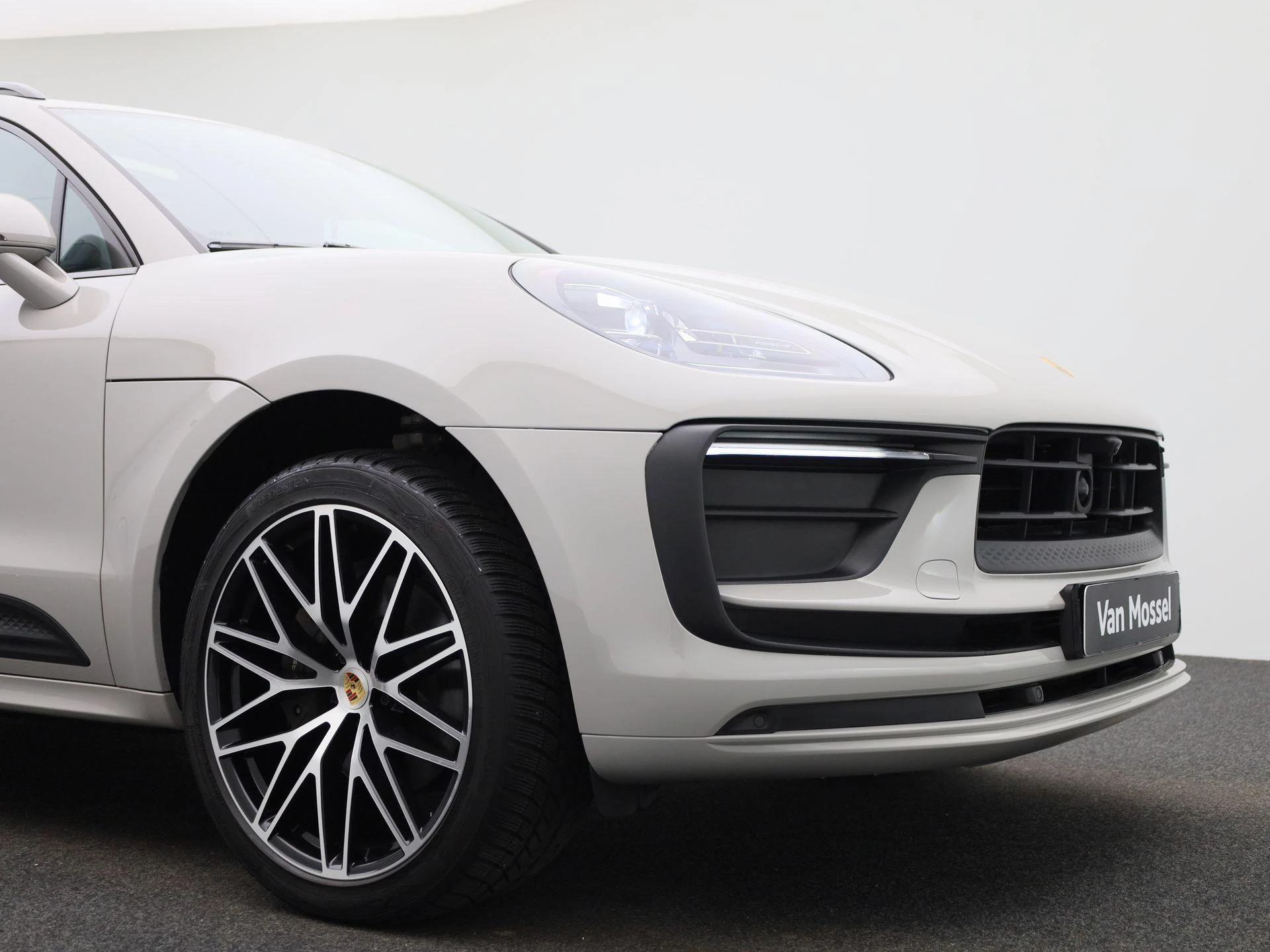 Porsche-Macan-image-52