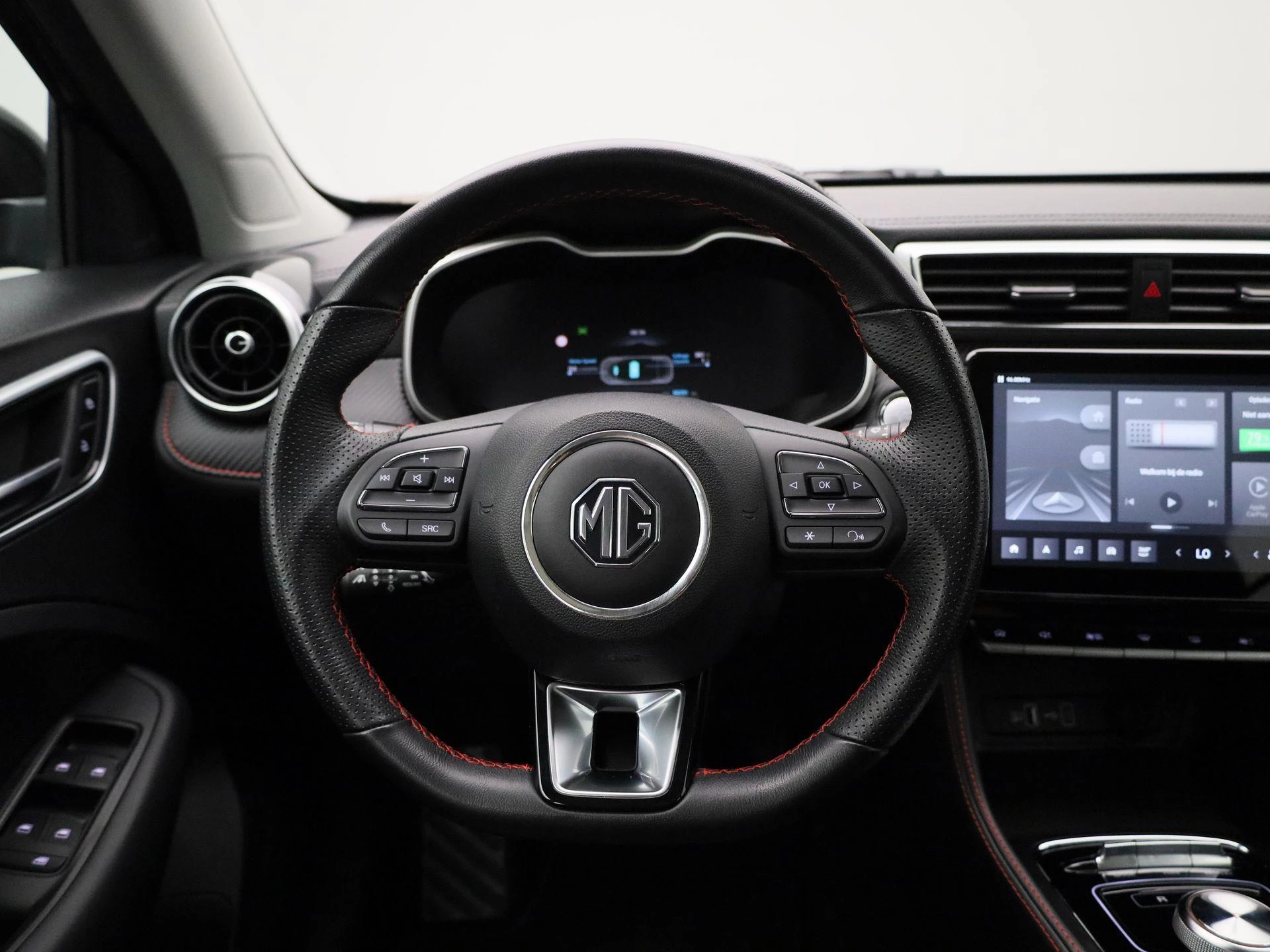 MG-ZS EV-image-7