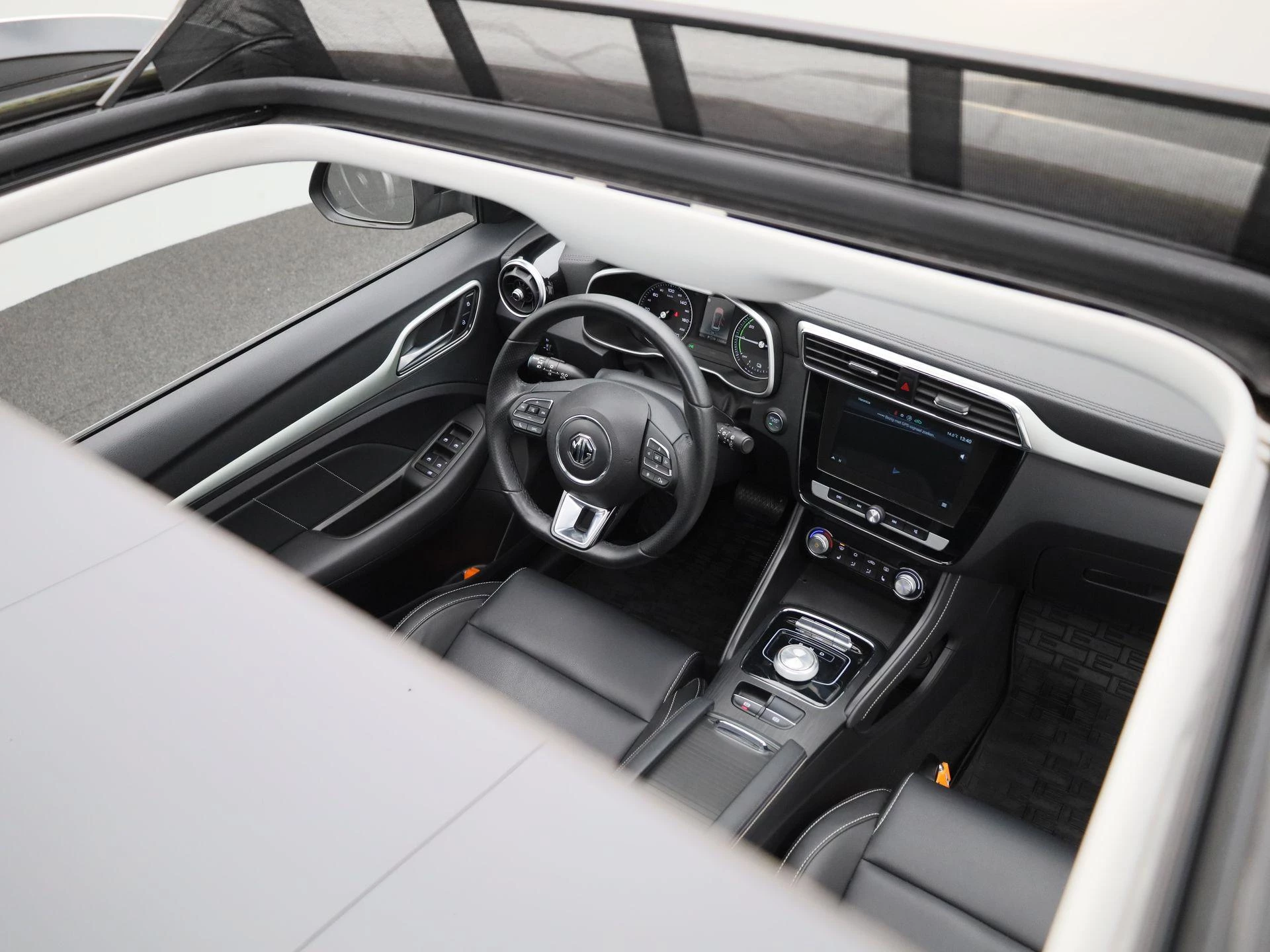 MG-ZS EV-image-39