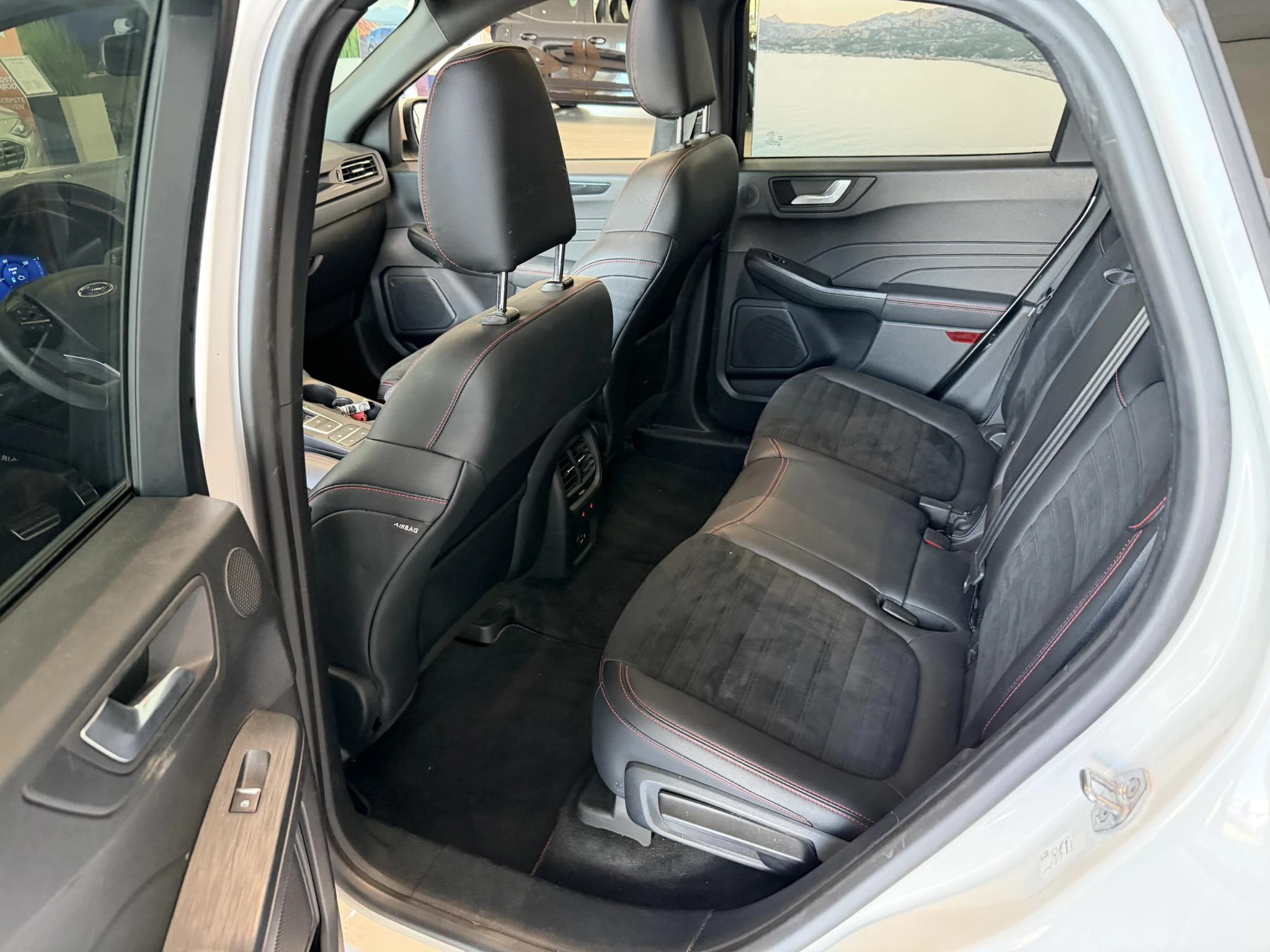 Ford-Kuga-image-12