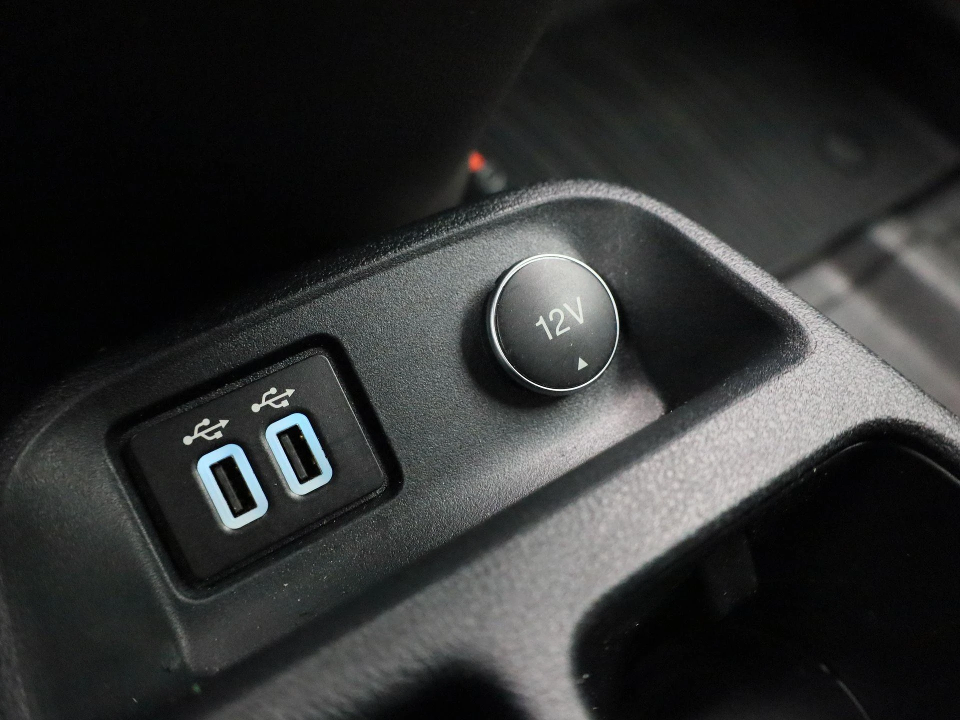 Ford-Transit Connect-image-19