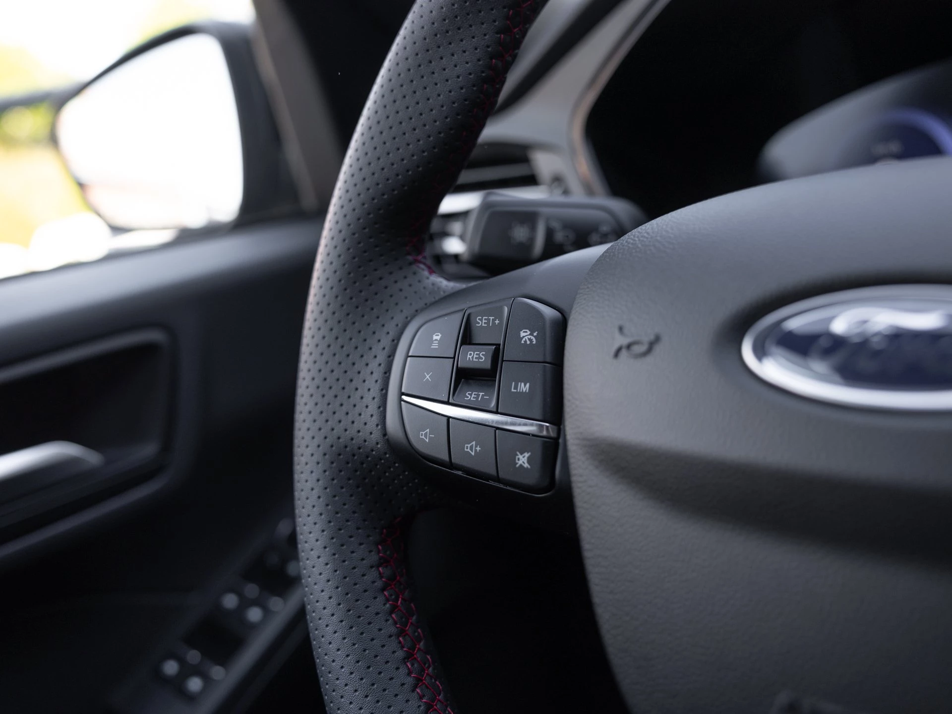 Ford-Kuga-image-17