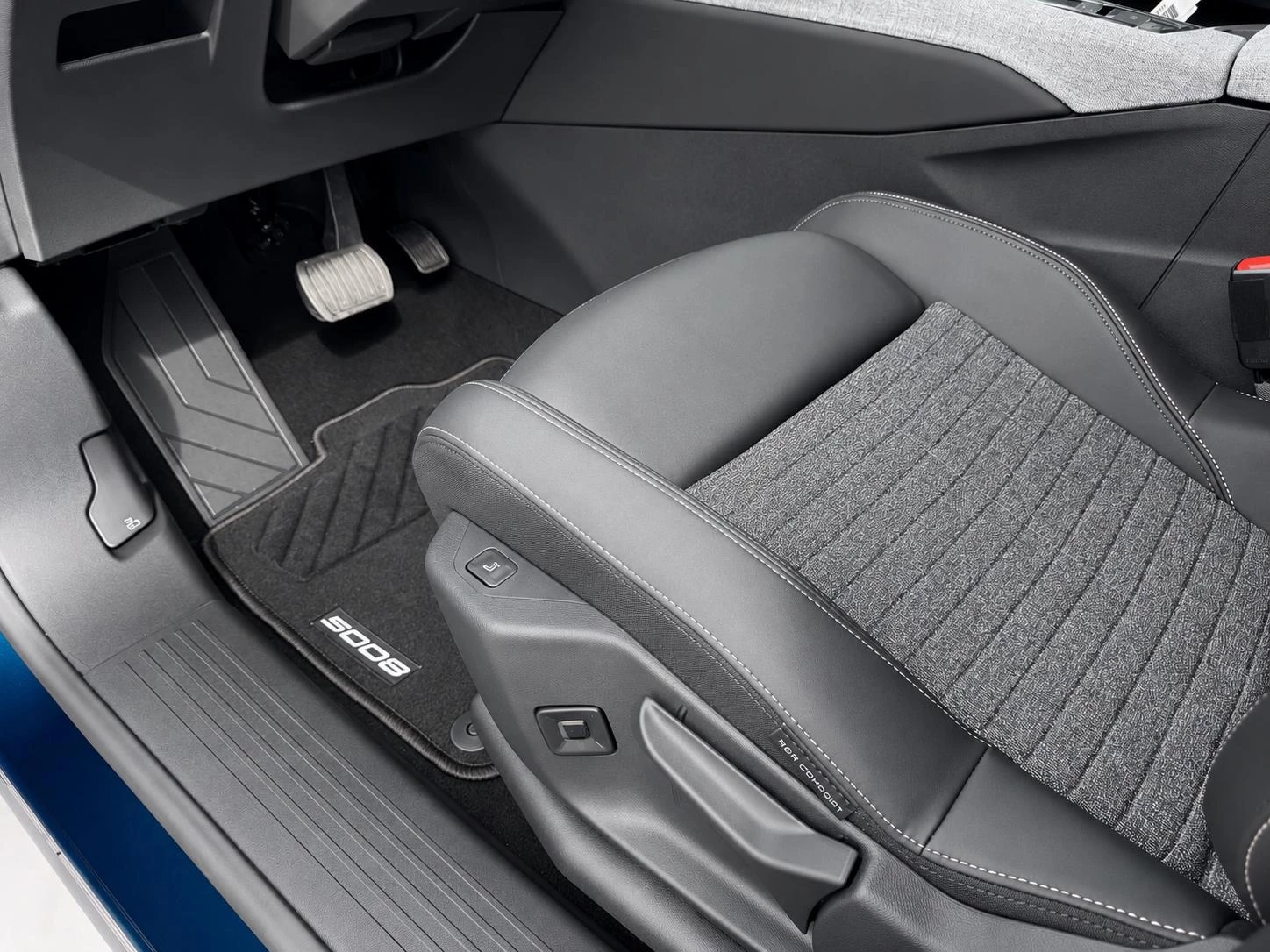 Peugeot 5008 1.6 Plug-in Hybrid 195 Allure 7p