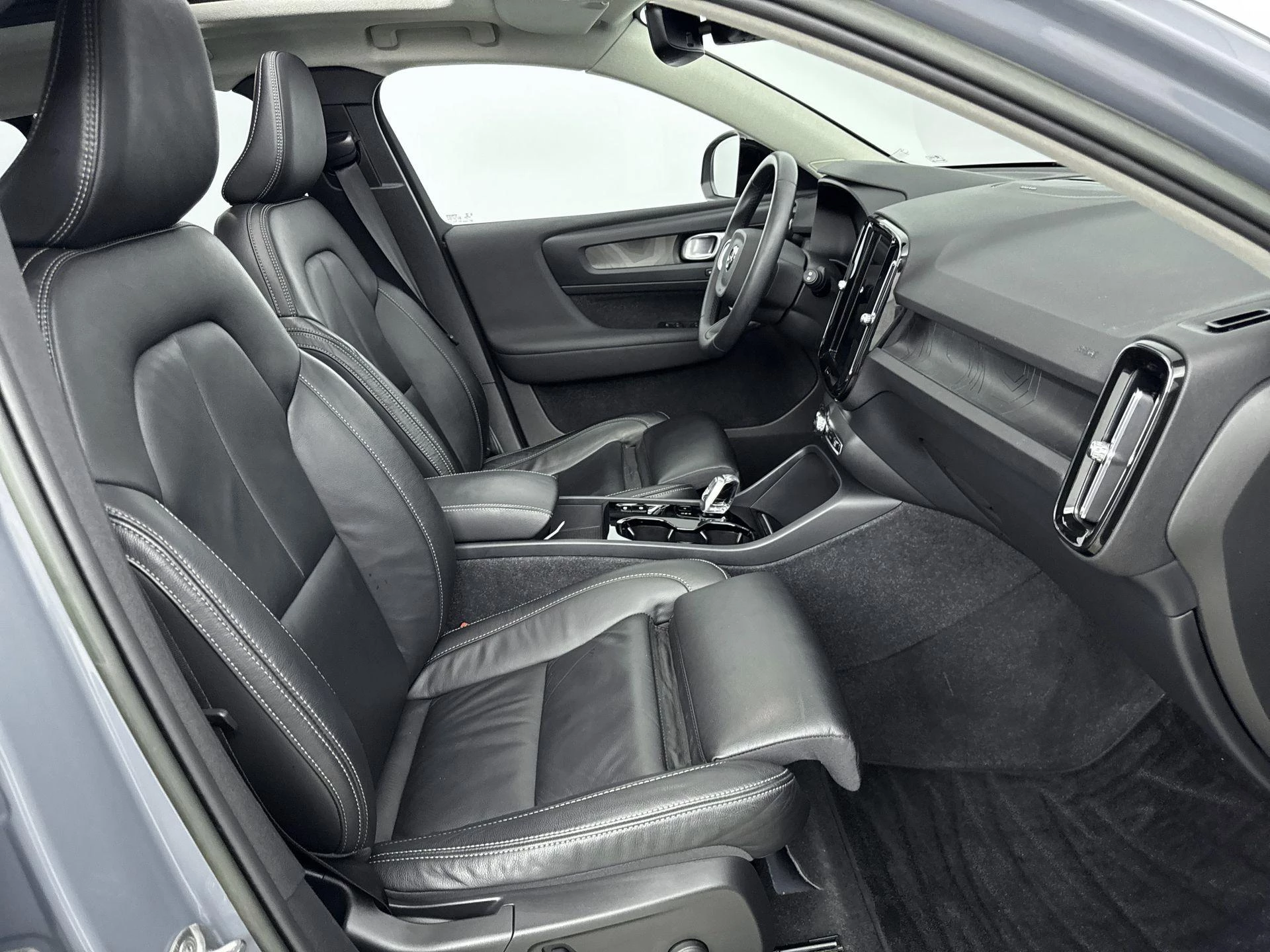 Volvo-XC40-image-23