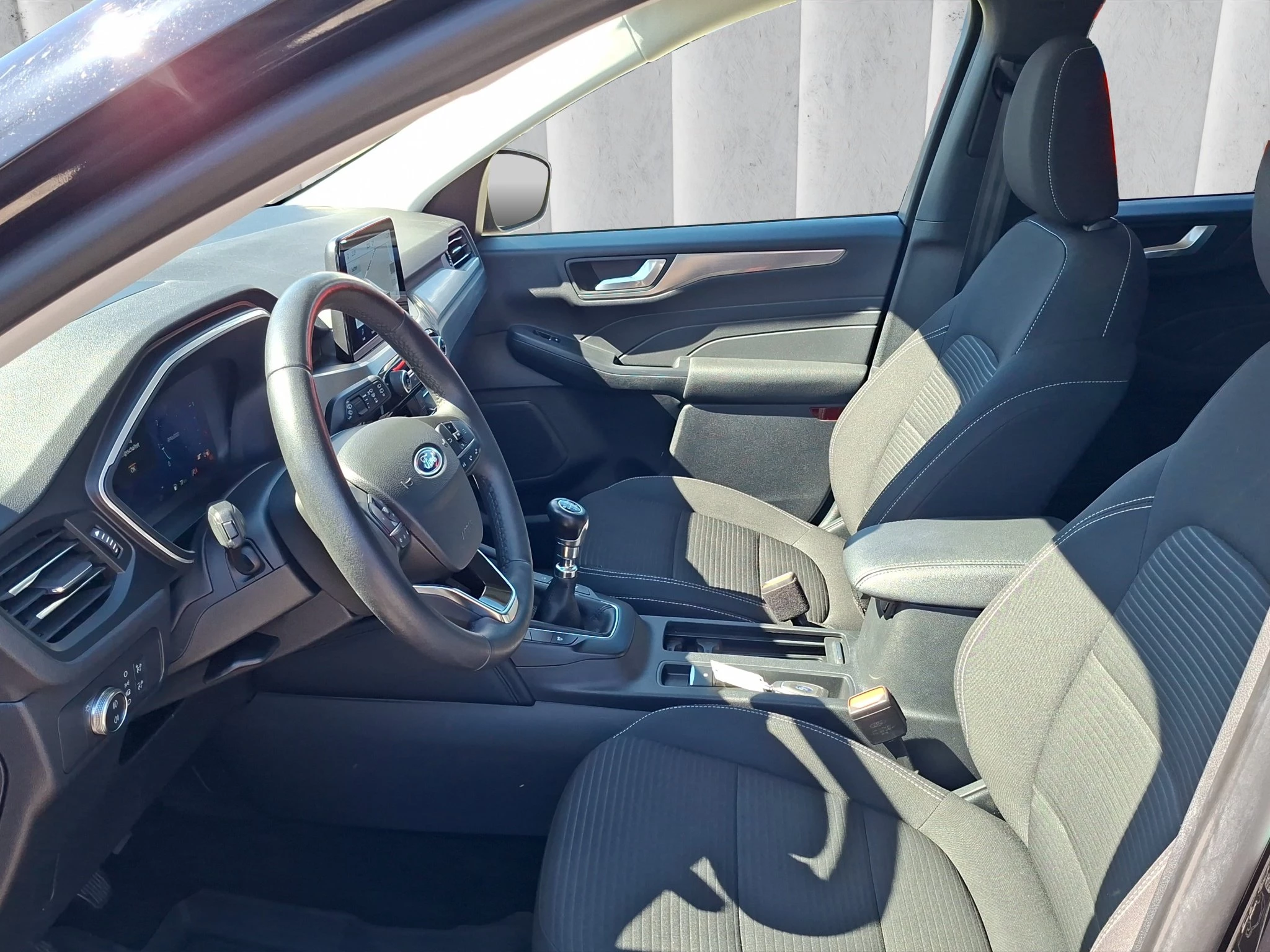 Ford Kuga Titanium 1.5 EB LED | GJR | RFK | SHZ | PDC | LMF | Navi | BT