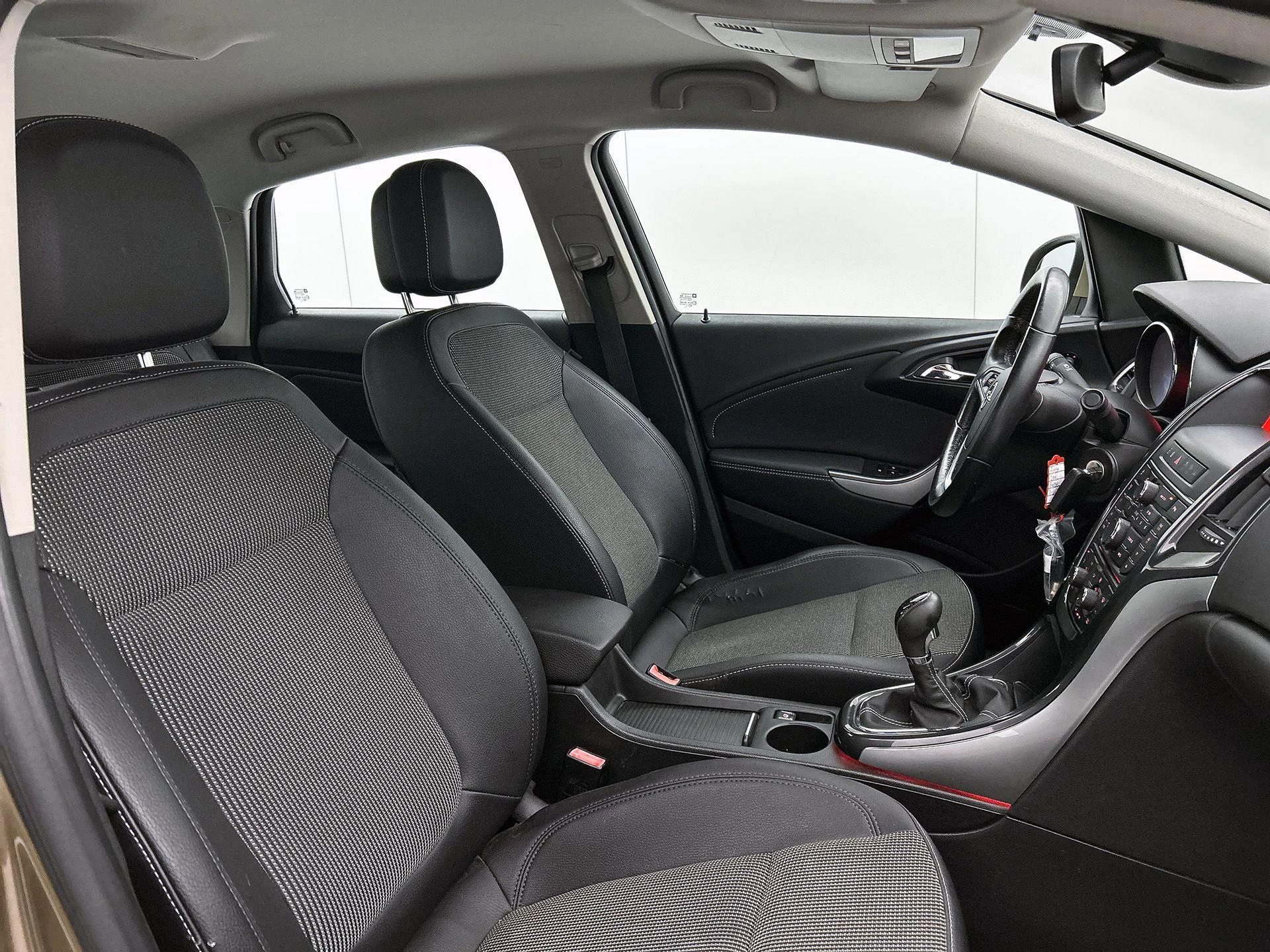 Opel-Astra-image-30