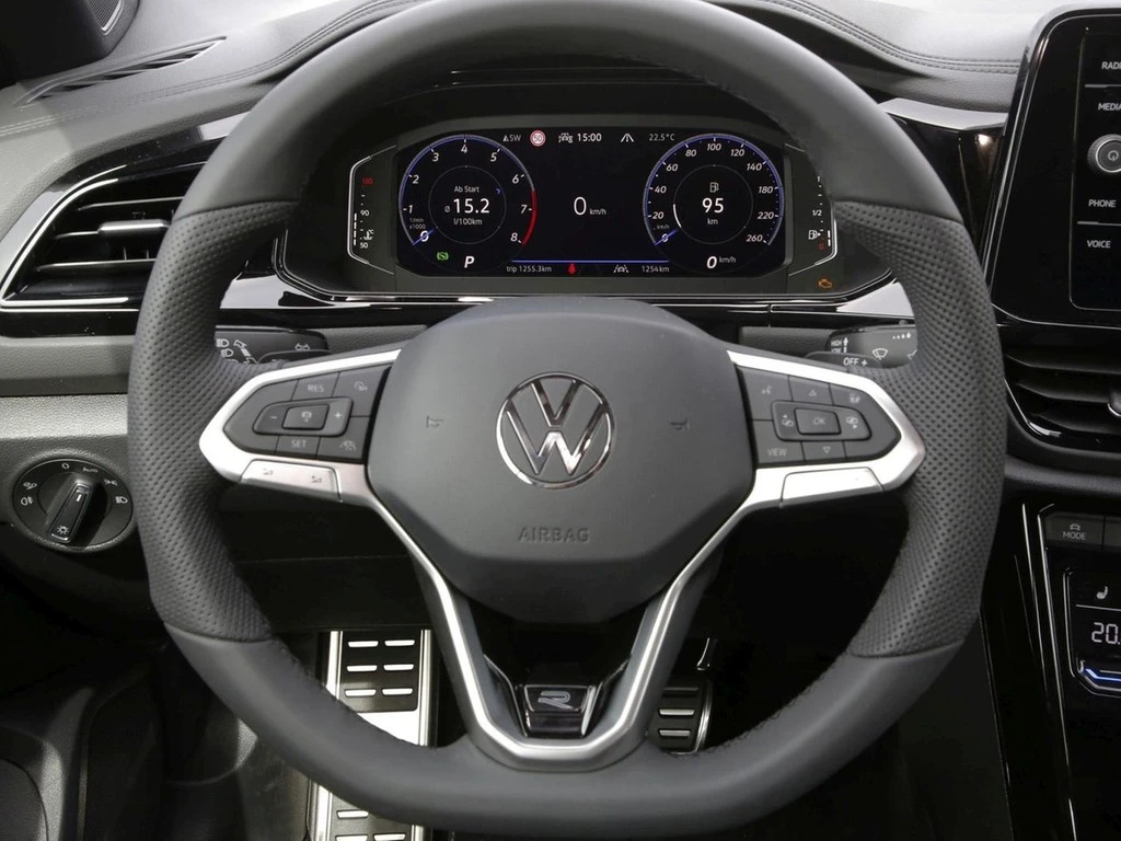 Volkswagen-T-Roc-image-16