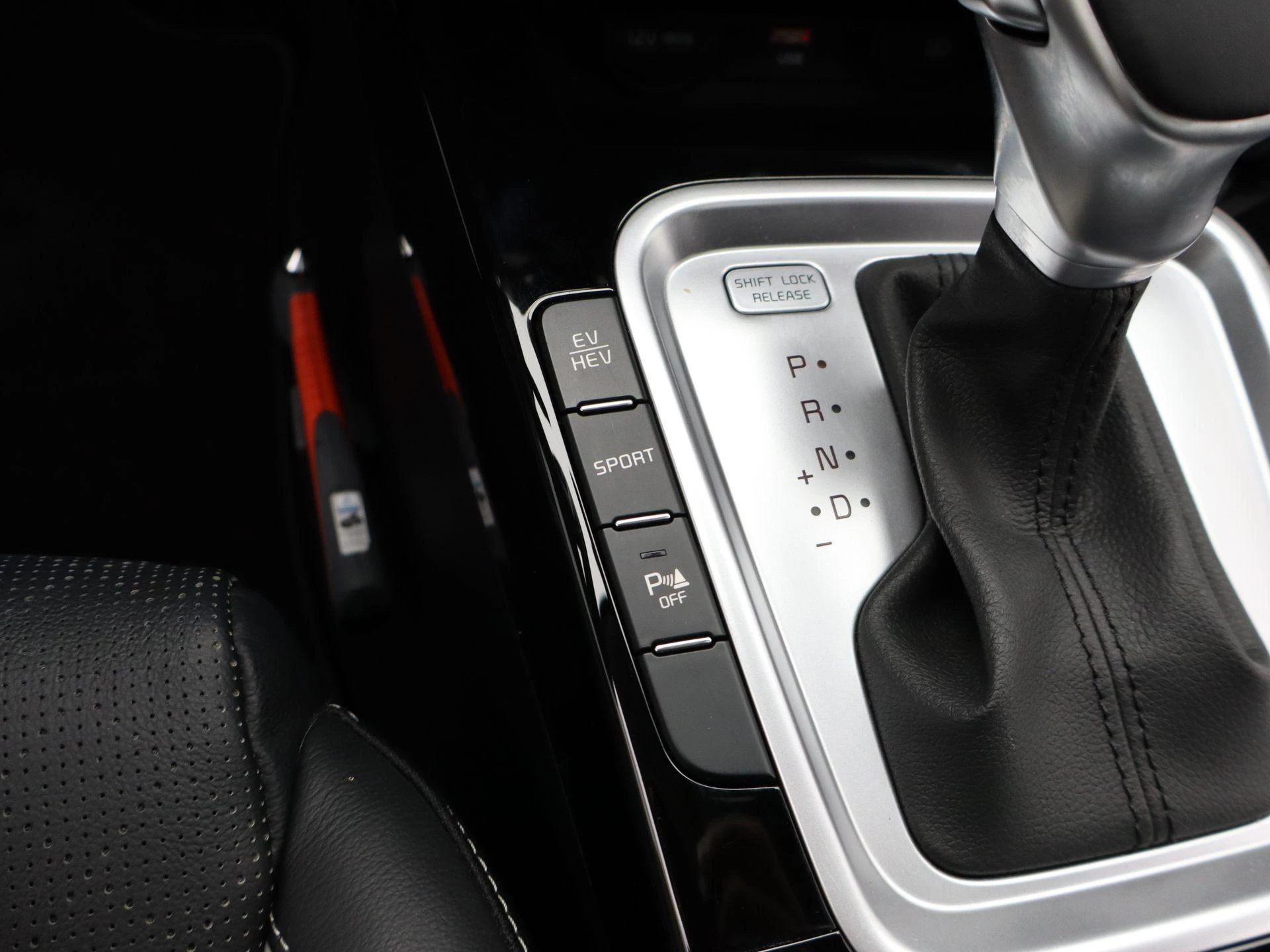 Kia-Ceed Sportswagon-image-25