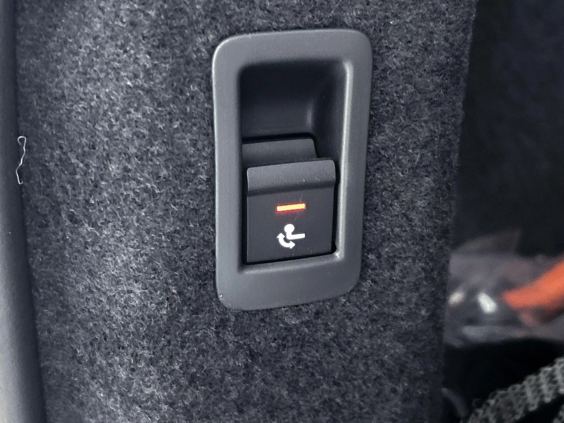 Audi-A6 Sportback e-tron-image-26