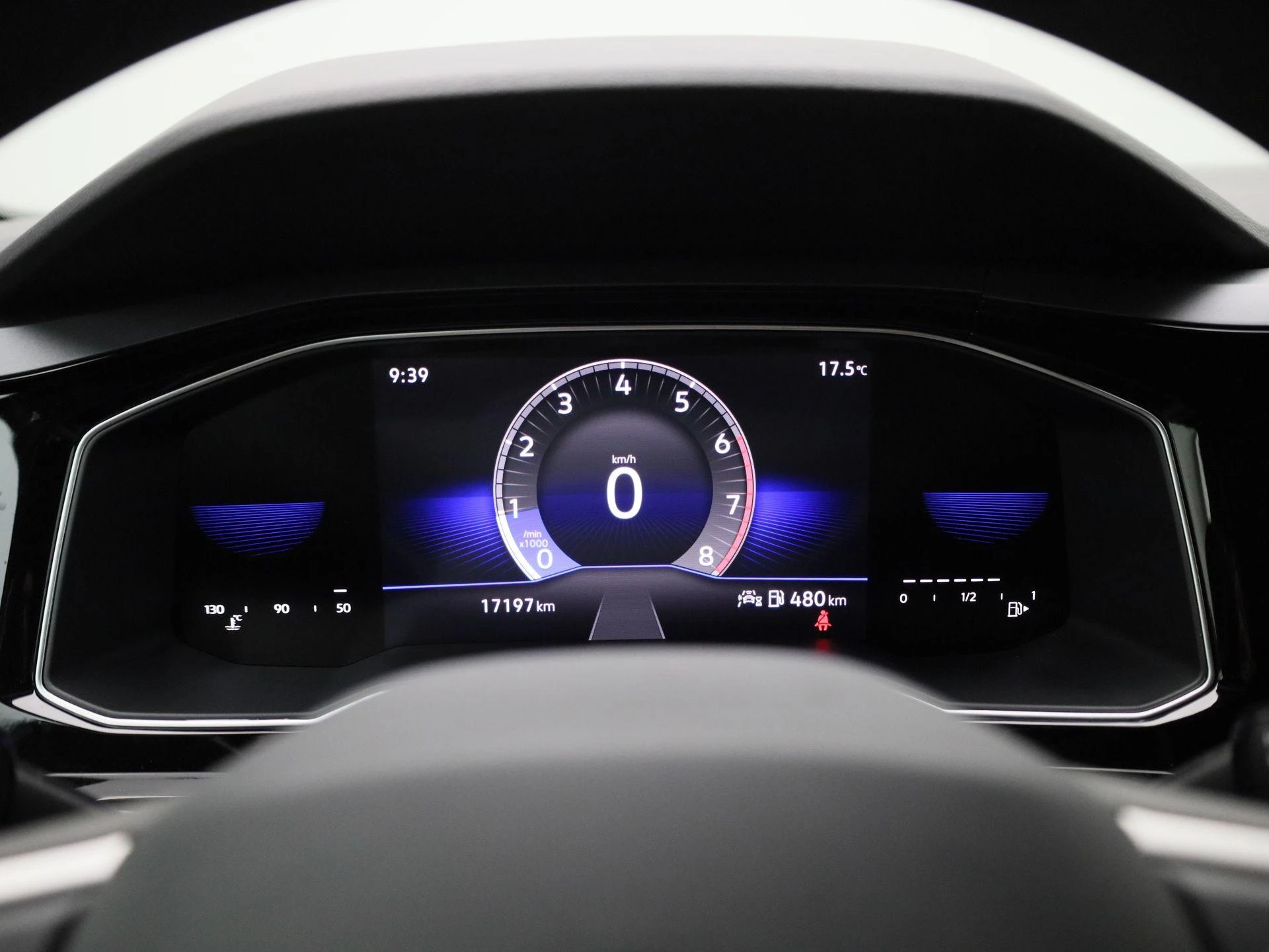 Volkswagen-Polo-image-13