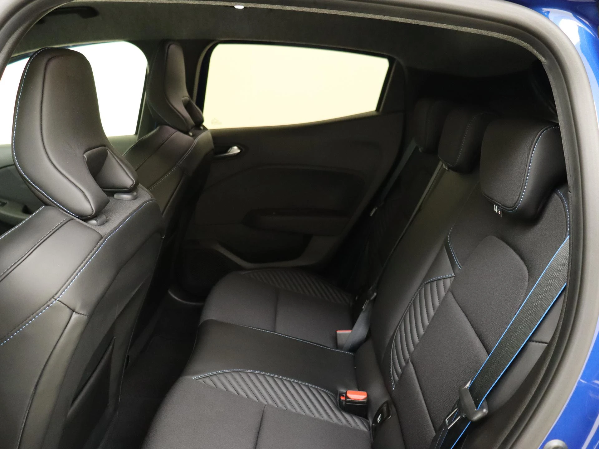 Renault-Clio-image-15