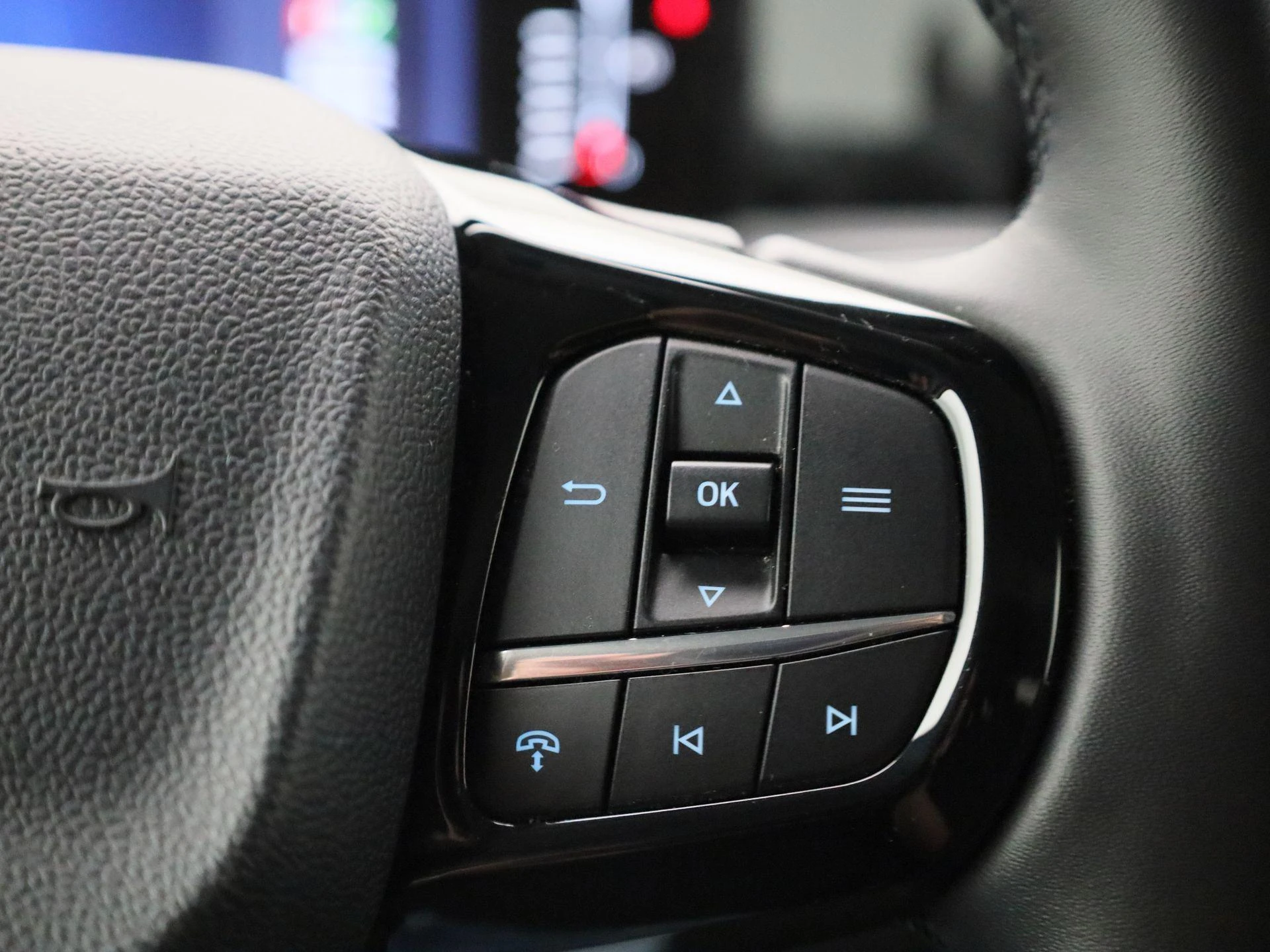Ford-Transit Custom-image-21