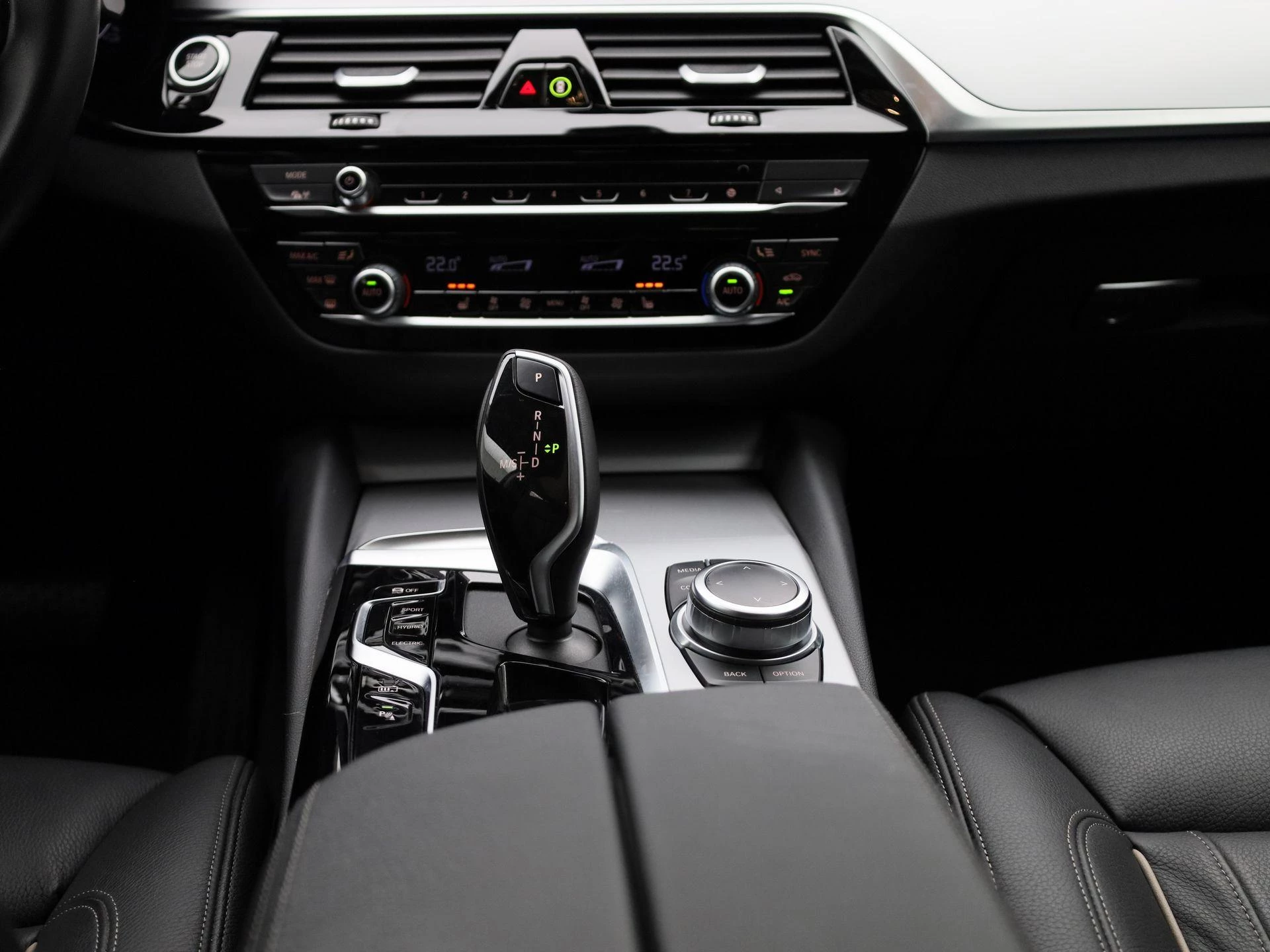 BMW-5 Serie-image-9