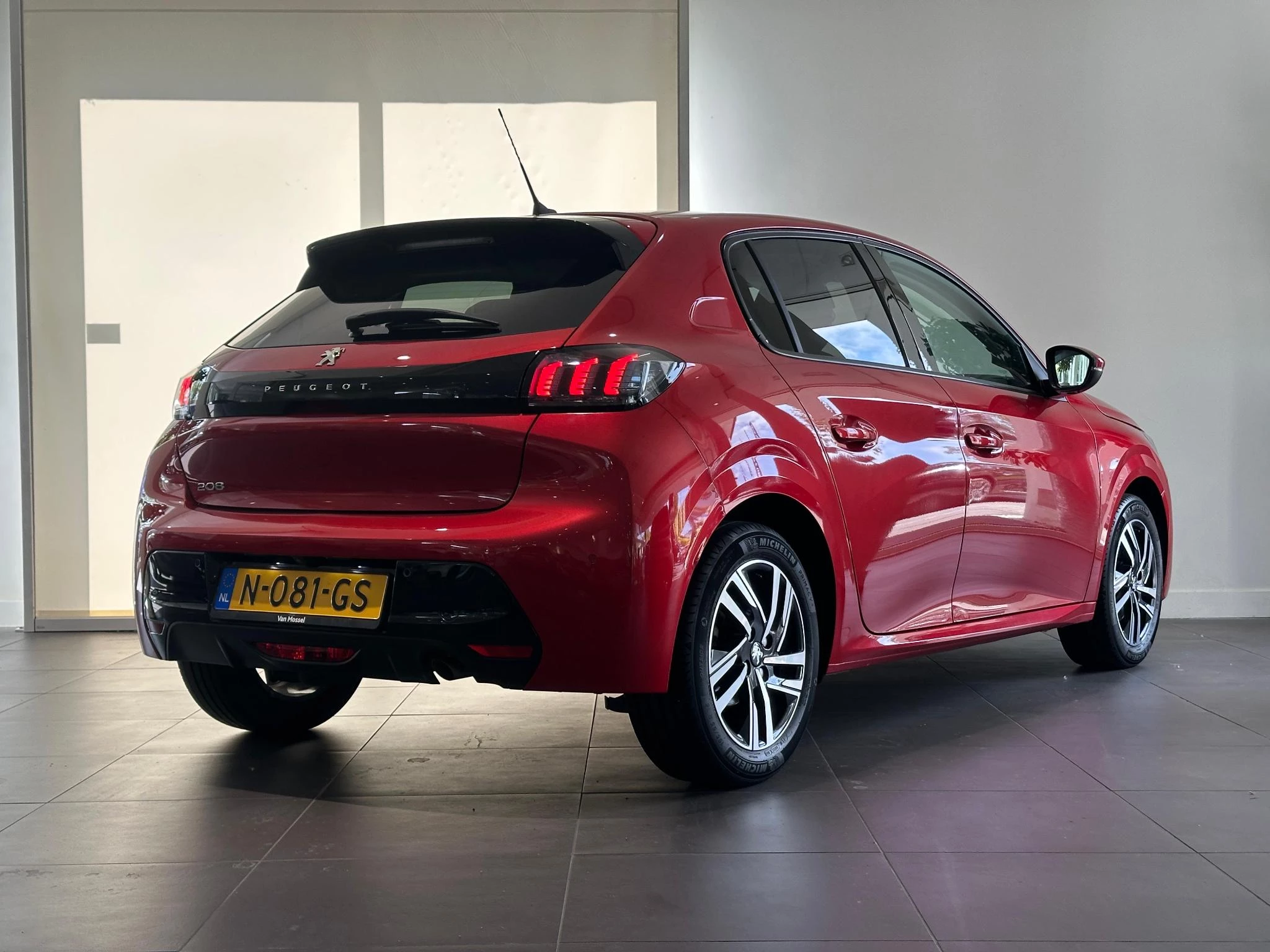 Peugeot-208-image-5