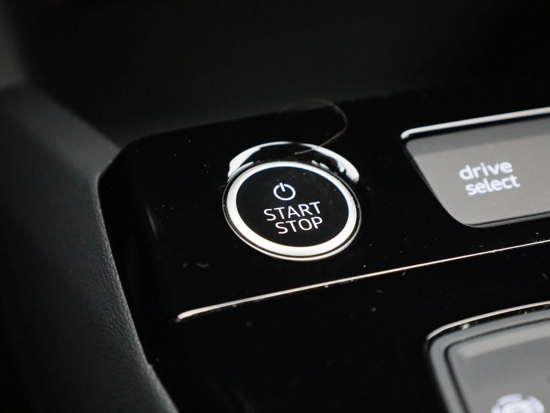 Audi-Q6 e-tron-image-24