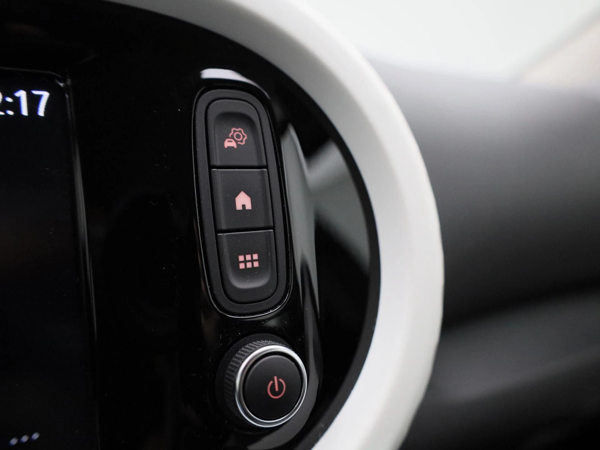 Renault-Twingo-image-18