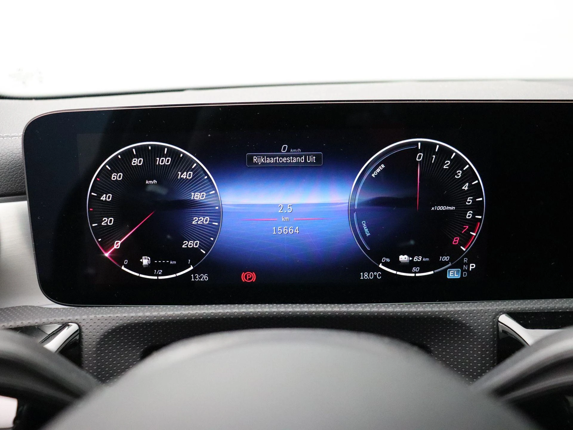 Mercedes-Benz-CLA-image-14