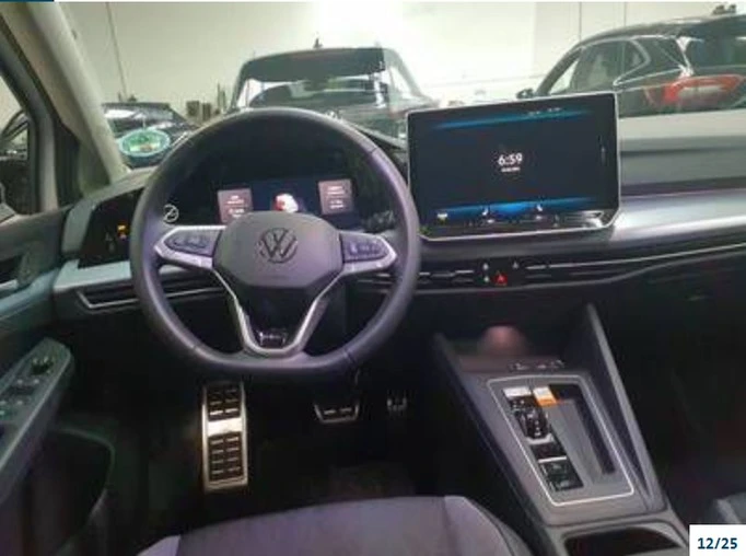 Volkswagen-Golf-image-4