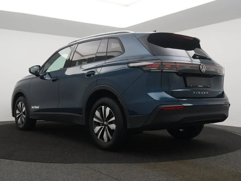 Volkswagen-Tiguan-image-5