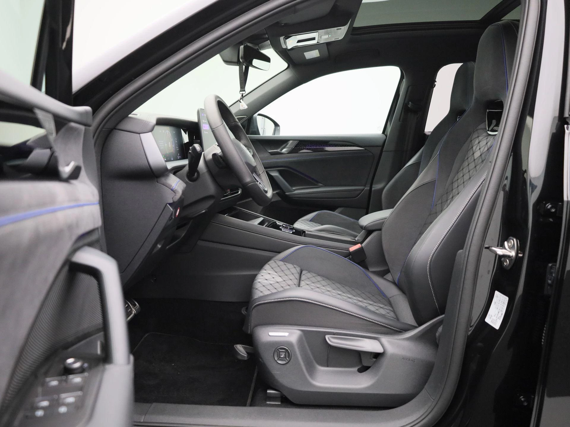 Volkswagen-Tayron-image-10