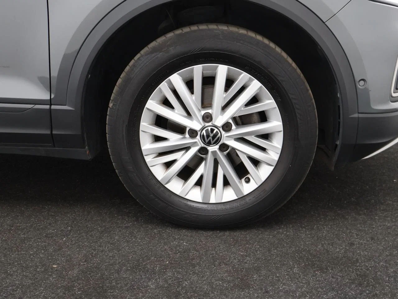 Volkswagen T-Roc T-Roc Life Business 1.5TSI 150PK *AUTOMAAT*TREKHAAK*CAMERA*PDC*ACC*VIRTUAL COCKPIT*APP-CONNECT*ZETELVERWARMING*...*