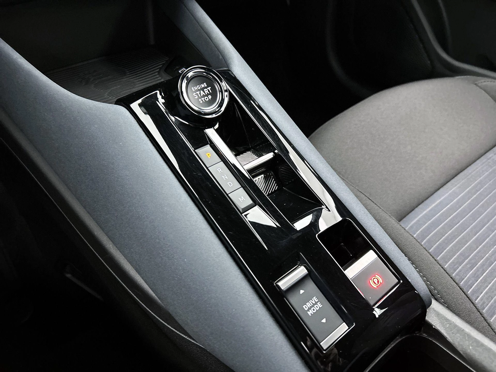 Alfa Romeo Junior 1.2 Turbo Hybrid Ibrida