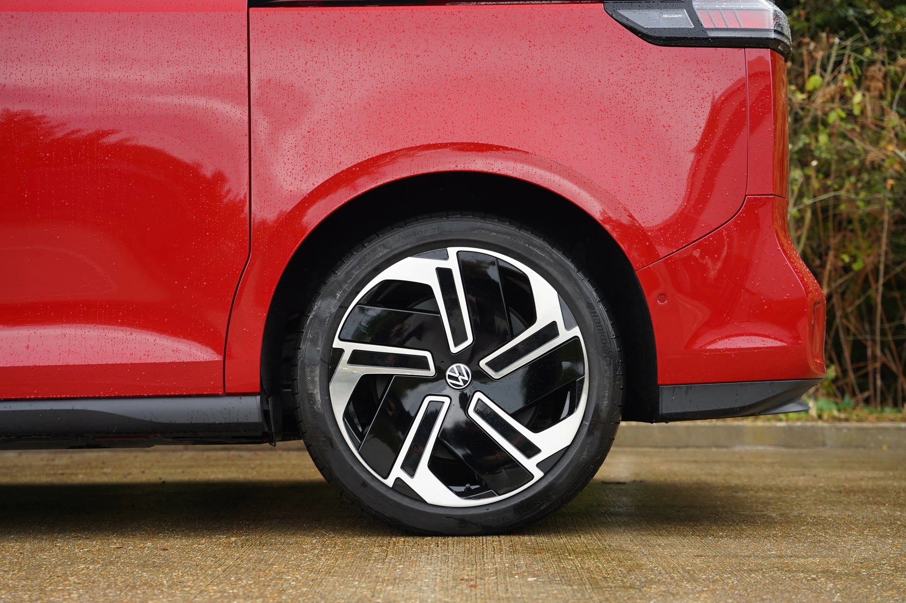 Volkswagen-ID. Buzz-image-36