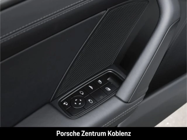 Porsche-911-image-23