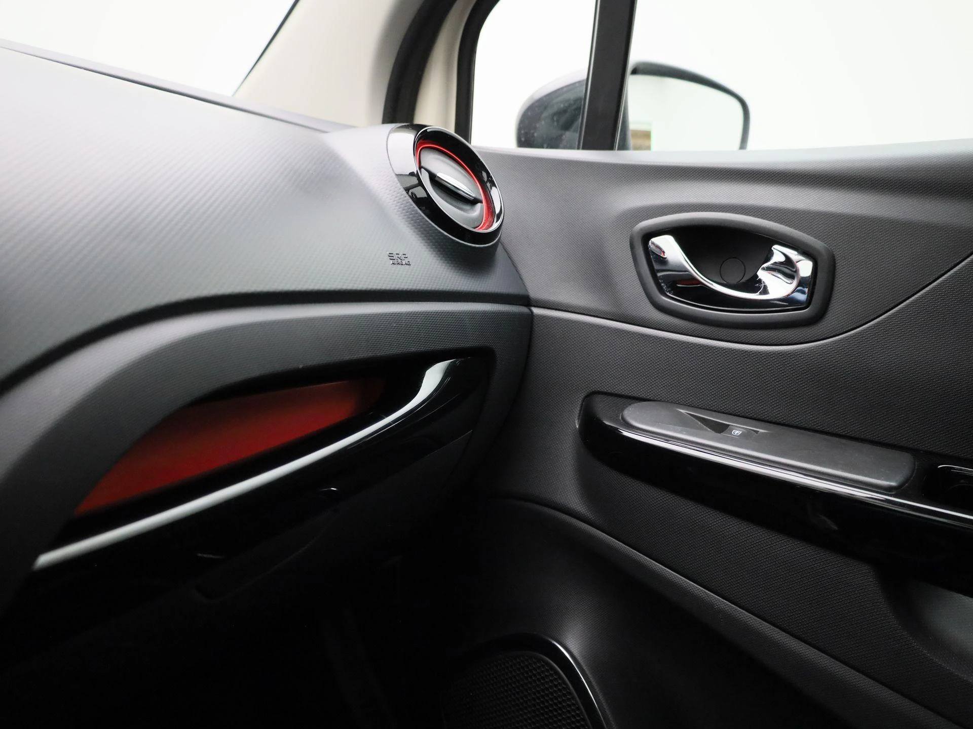 Renault-Captur-image-24