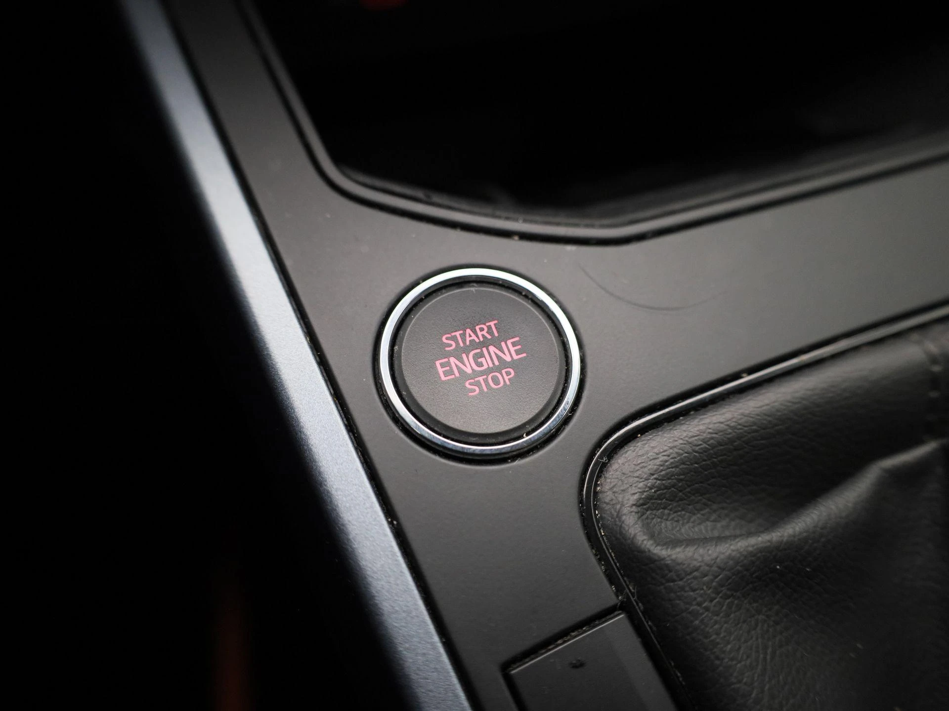 SEAT-Arona-image-23