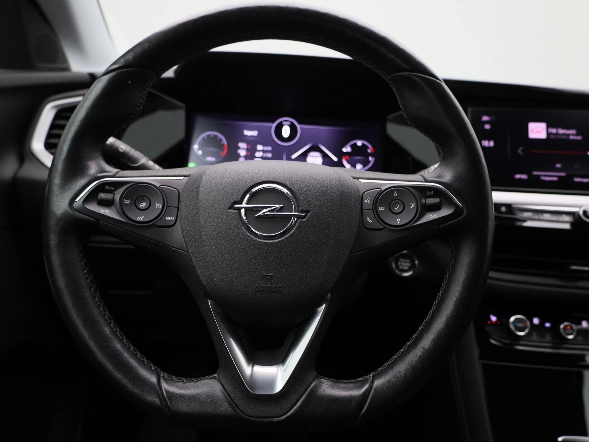 Opel-Grandland-image-6