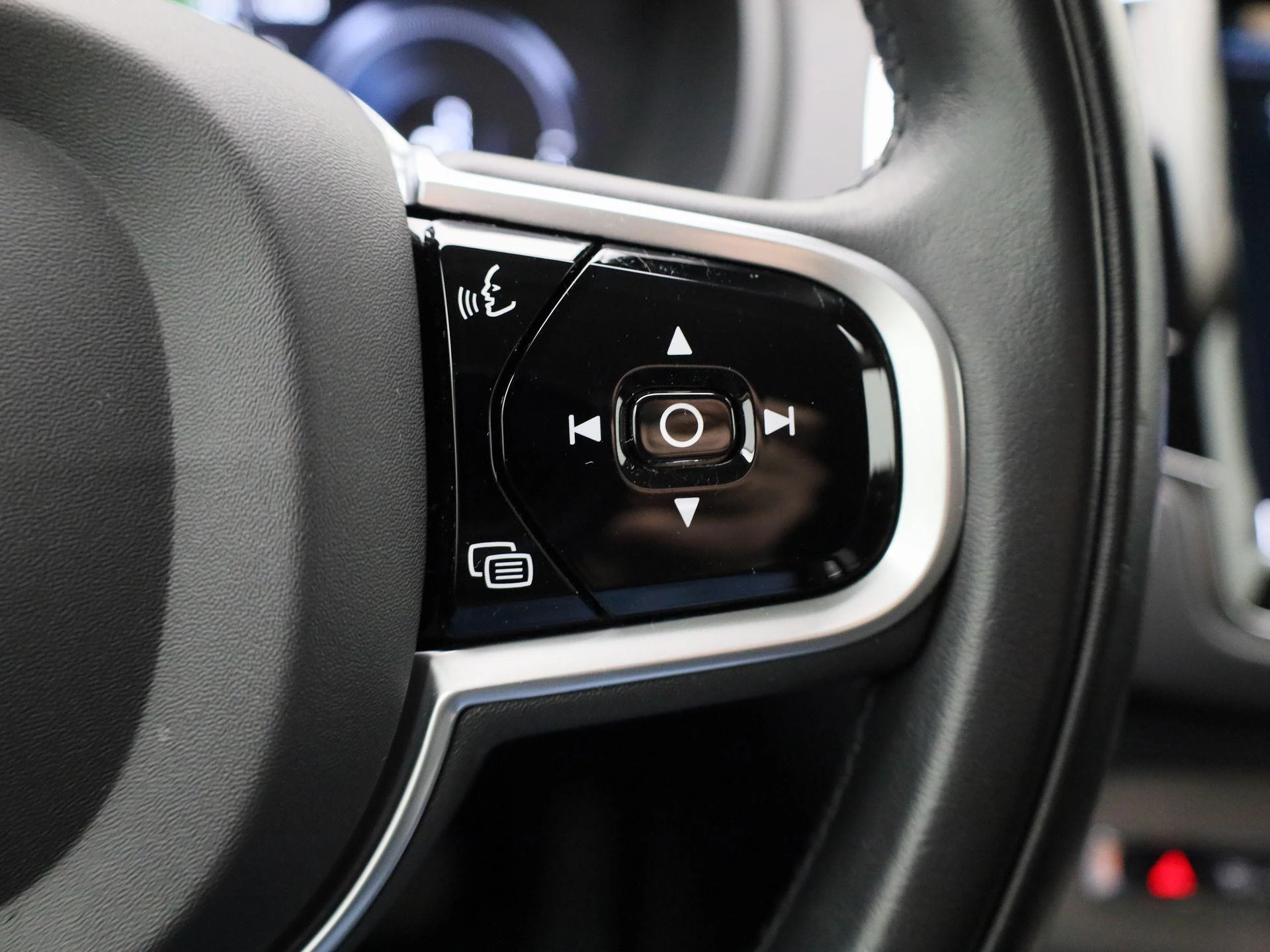Volvo-XC90-image-19