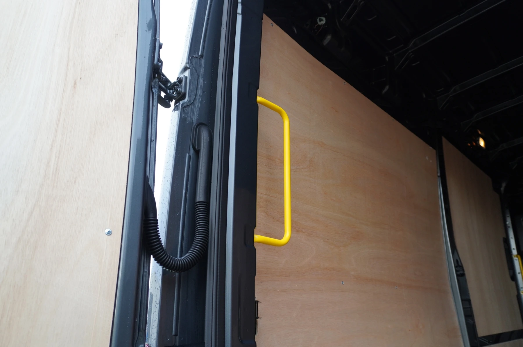 Volkswagen-Crafter-image-29