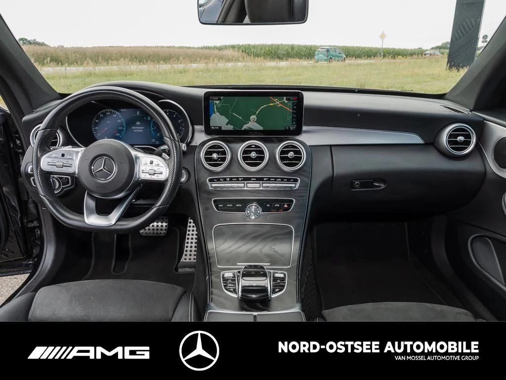 Mercedes-Benz C-Klasse 300 Coupé AMG NIGHT KAMERA NAVI PANO MULTIBEAM AMG Line