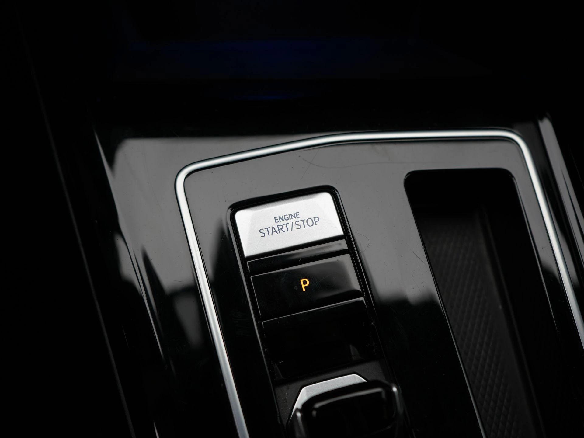 Volkswagen-Golf-image-28