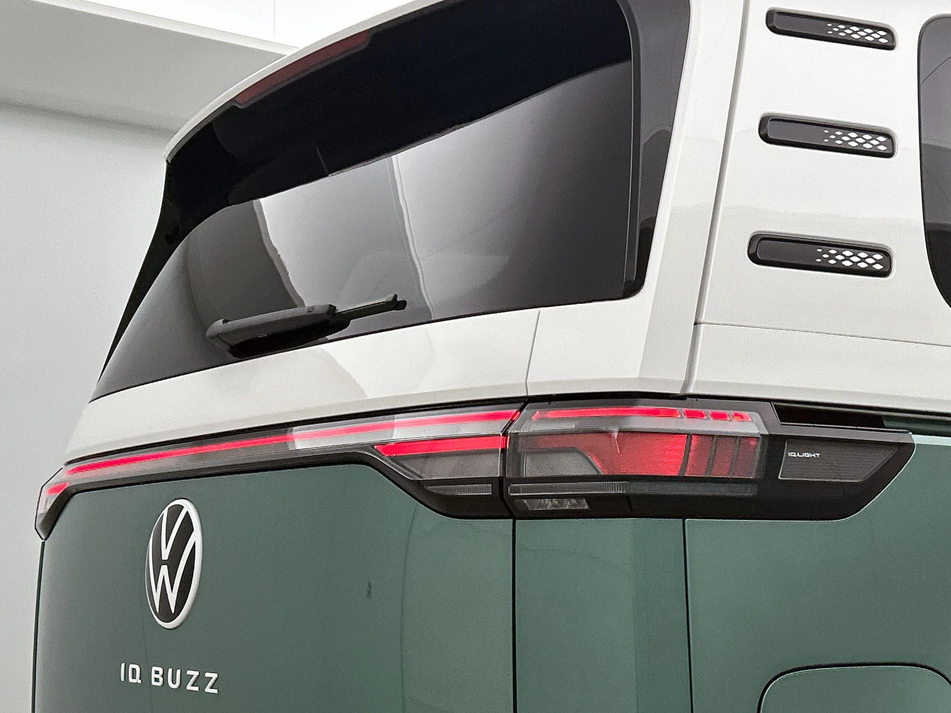 Volkswagen-ID. Buzz-image-35